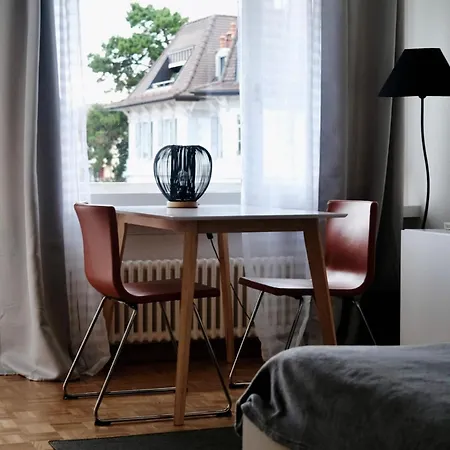 Charming Near The Geneva Lägenhet