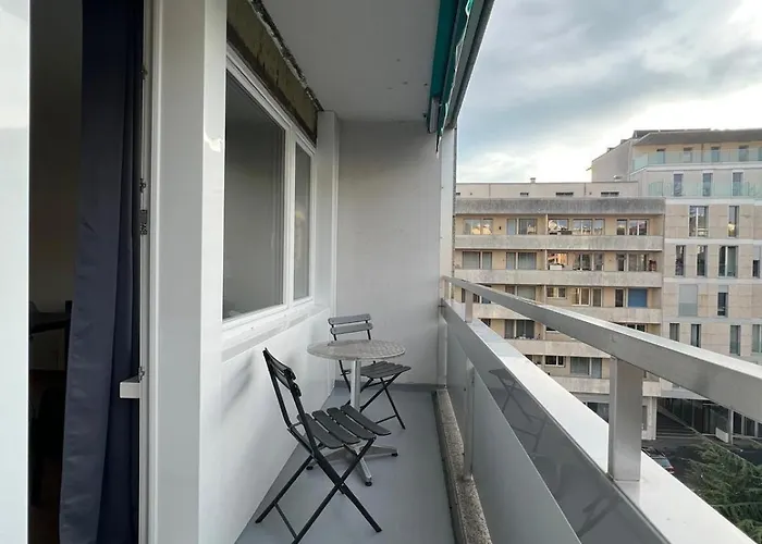 Charming Near The Geneva Apartment